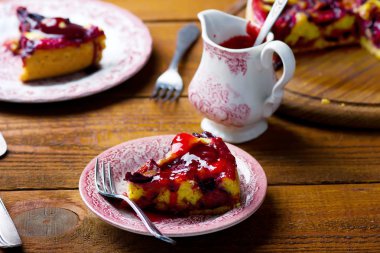 ev yapımı Erik pasta