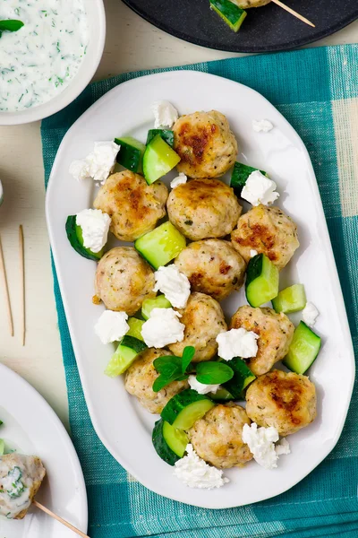 Griechische Hühnerfleischbällchen — Stockfoto