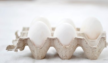 Beyaz, organik yumurta