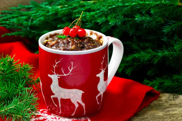 Tasse Kuchen in der Mikrowelle zubereitet — Stockfoto