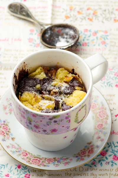 Bolo de caneca preparado em microondas — Fotografia de Stock