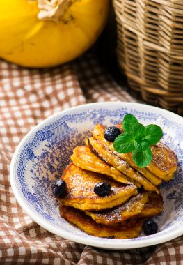 Berry soslu kabak krep