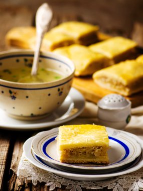  Ev yapımı lahana pasta.