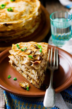 blinis pasta mantar ile