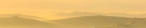 Rolling Hills в Тоскане, Италия — стоковое фото