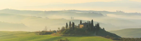 Rolling Hills in Toscana, Italia — Foto Stock