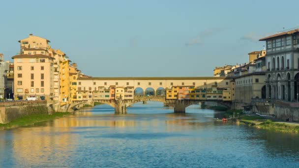 Понте Веккіо, Флоренція (Італія). — стокове відео