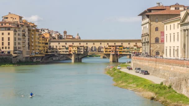 イタリア・フィレンツェのヴェッキオ橋 — ストック動画