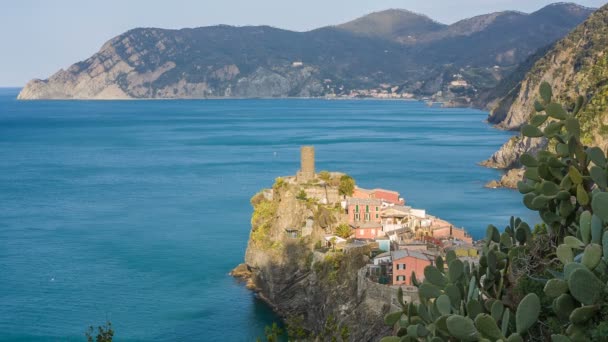 Βερνάτσα είναι μία από τις πιο όμορφες πόλεις Cinque Terre, Ιταλία — Αρχείο Βίντεο