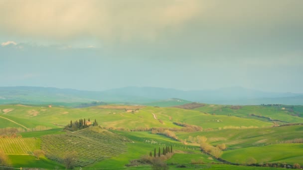 Вид на катящиеся горки Тосканы, Италия — стоковое видео