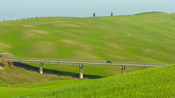 View of the rolling hills of Tuscany, Italy — Stock Video