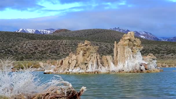Tuff Rock Formation Mono Lake Usa — Stock video