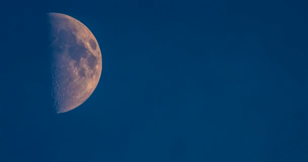 Movimento Lunar Céu Azul Desfasamento Temporal — Vídeo de Stock