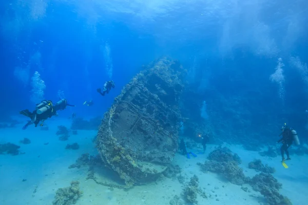 Épave dans la mer Rouge — Photo