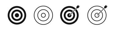 Beyaz arka planda izole edilmiş okçuluk için hedef simgeleri. İş hayatında ya da başka bir konuda bir hedefe ulaşma kavramı. Vektör illüstrasyonu.