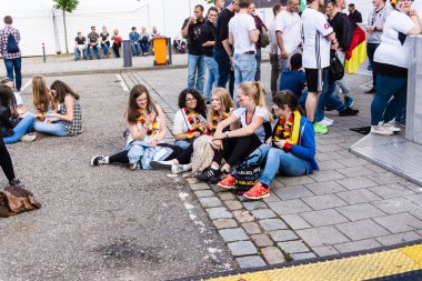 Kiel, Almanya - 21 Haziran 2016: 2016 Kieler Haftası sırasında Kuzey İrlanda Futbol Maçı Kamu Gösterimi - Almanya 