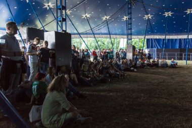 Kiel, Almanya - 21 Haziran 2016: 2016 Kieler Haftası sırasında Kuzey İrlanda Futbol Maçı Kamu Gösterimi - Almanya 