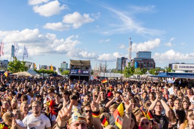 Kiel, Almanya - 21 Haziran 2016: 2016 Kieler Haftası sırasında Kuzey İrlanda Futbol Maçı Kamu Gösterimi - Almanya 