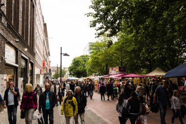 Kiel, Almanya - 19 Haziran 2016: Kieler Woche 2016 'nın ikinci gününün izleri