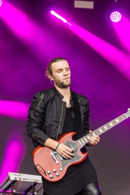 Kiel, Almanya - 24 Haziran 2016: Kieler Haftası 'nda Bando Frida Gold çalıyor