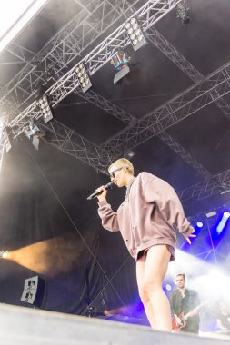 Kiel, Almanya - 24 Haziran 2016: Kieler Haftası 'nda Bando Frida Gold çalıyor