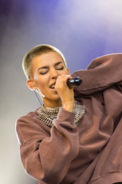 Kiel, Almanya - 24 Haziran 2016: Kieler Haftası 'nda Bando Frida Gold çalıyor