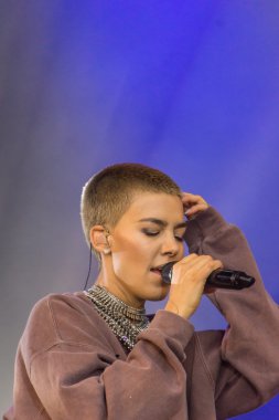 Kiel, Almanya - 24 Haziran 2016: Kieler Haftası 'nda Bando Frida Gold çalıyor