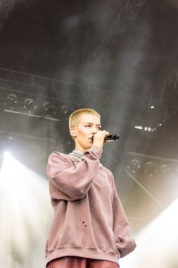 Kiel, Almanya - 24 Haziran 2016: Kieler Haftası 'nda Bando Frida Gold çalıyor