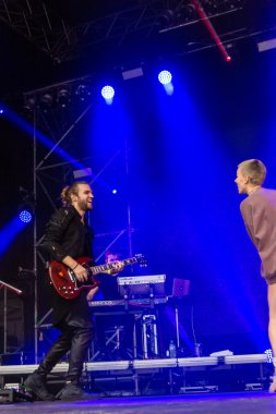 Kiel, Almanya - 24 Haziran 2016: Kieler Haftası 'nda Bando Frida Gold çalıyor