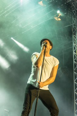 Kiel, Almanya - 24 Haziran 2016: Kieler Haftası 'nda Jüpiter Jones Grubu çalıyor