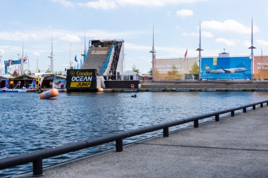 Kiel, Almanya - 23 Haziran 2016: Kieler Woche 2016 'nın altıncı gününde Eğlence Su Sporu 