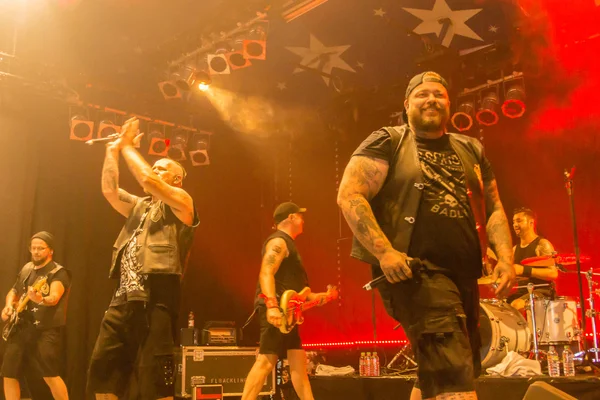 Kiel, Almanya - 23 Haziran 2016: Berlin Deutschrock Grubu 