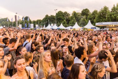 Kiel, Almanya - 23 Haziran 2016: Kieler Woche 2016 'nın altıncı gününde Ndr Stage' de 