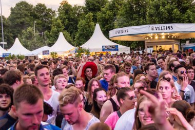 Kiel, Almanya - 23 Haziran 2016: Kieler Woche 2016 'nın altıncı gününde Ndr Stage' de 