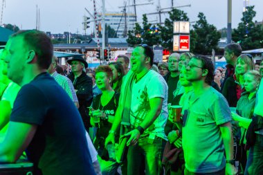 Kiel, Almanya - 22 Haziran 2016: The Band Nervling, Kieler Woche 2016 'nın beşinci gününde Netuse Stage' de sahne aldı 