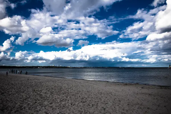 Scharbeutz sahilinde