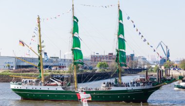 Hamburg, Almanya - 7 Mayıs 2016: Hamburg Liman Doğum günü 2016 üçüncü günün gösterimler