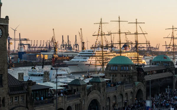 Hamburg Deutschland Mai 2016 Die Europa Passiert Beim Hamburger Hafengeburtstag — Stockfoto