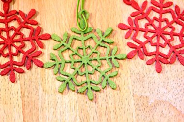 Noel süslemeleri hissettim