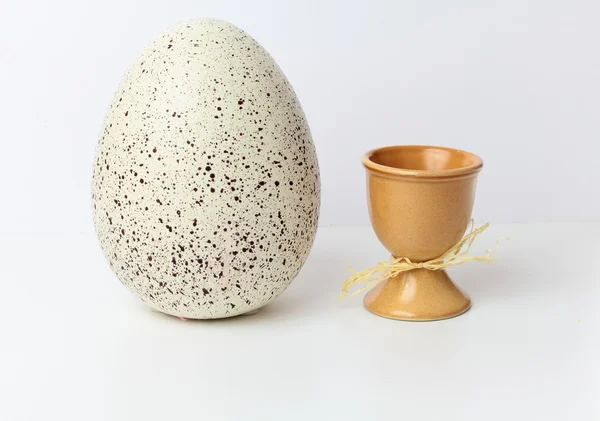 Huevo de Pascua en las copas — Foto de Stock