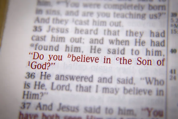 Bible text Do you believe in the Son of God? — Stock Photo, Image