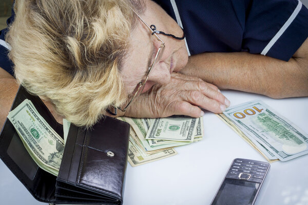 Пенсионер и деньги
