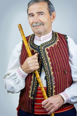 Boru oyuncu geleneksel giyim