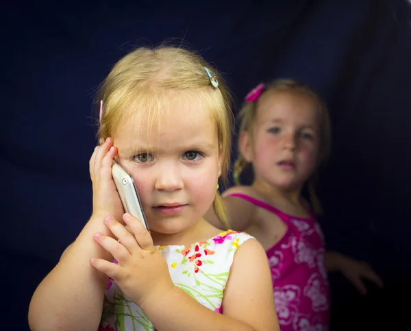 Little girl on the phone — Stock Photo, Image