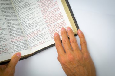 Açık İncil ve ayetler