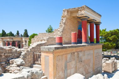 Knossos Sarayı Crete island, Yunanistan üzerinde arka plan, boğa ile.