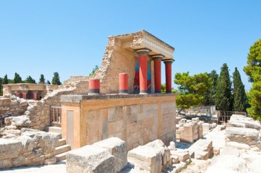 Boğa fresk Yunanistan Crete adada arka plan üzerinde şarj ile Knossos Sarayı.