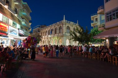 CRETE,HERAKLION-JULY 24: Nightlife on Lions Square on July 24,2014 on the Cete island, Greece.