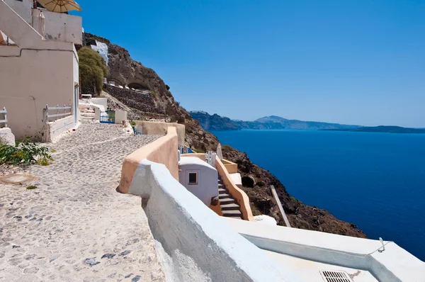 Detalle de la arquitectura en la ciudad de Oia en la isla de Santorini en Grecia . —  Fotos de Stock