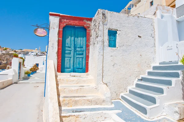 Fira architecture on the island of Thera (Santorini) in Greece. — Stock Photo, Image